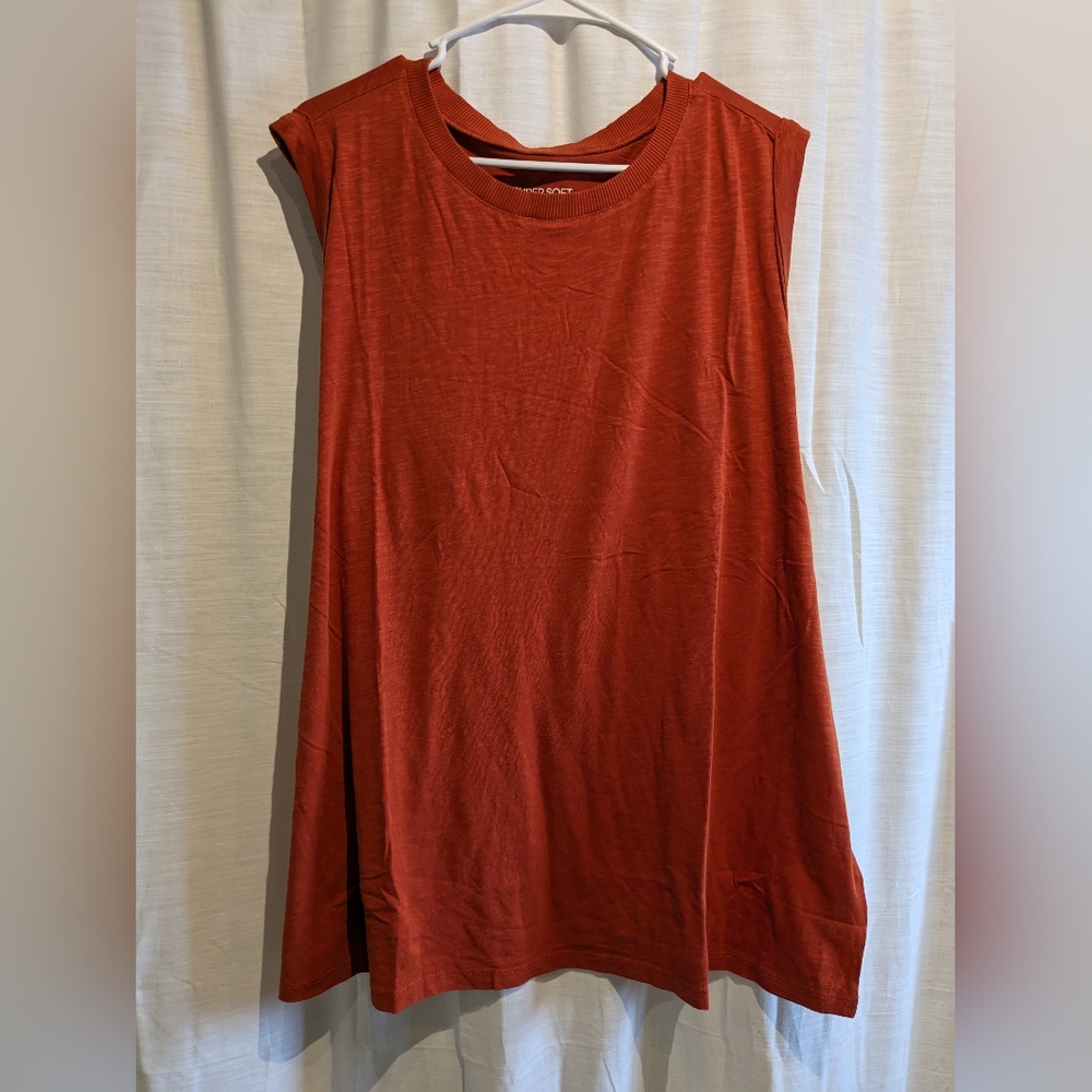 E Torrid super soft knit muscle tank size 2 burnt orange / Rust